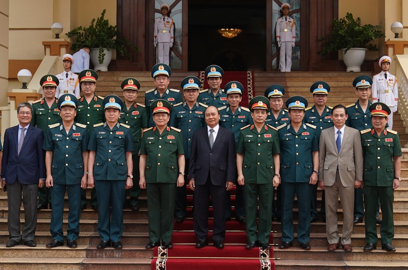 anh: thu tuong tham can bo chien si qc phong khong - khong quan hinh 7