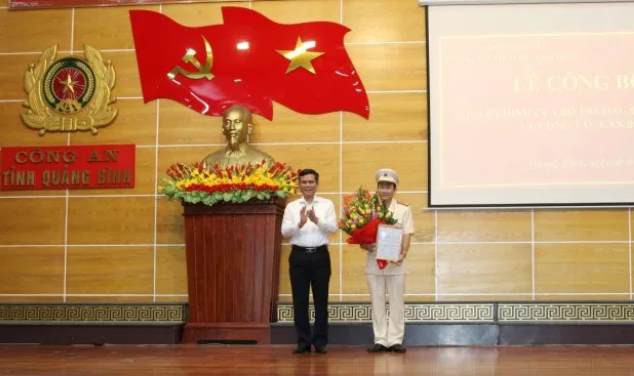 bo truong bo cong an bo nhiem pho giam doc cong an tinh quang binh hinh 1
