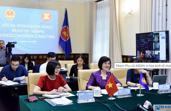 cuoc hop truc tuyen nhom phu nu asean vi hoa binh  hinh 1