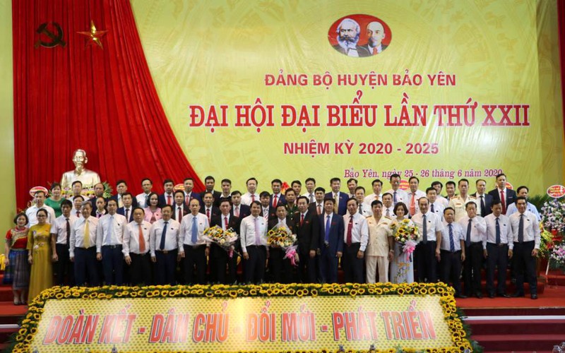 huyen bao yen (lao cai) co tan bi thu huyen uy la nguoi dia phuong hinh 1