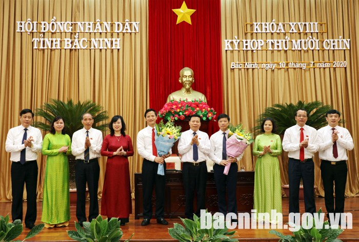 nhieu quyet dinh lien quan nhan su tinh bac ninh hinh 1