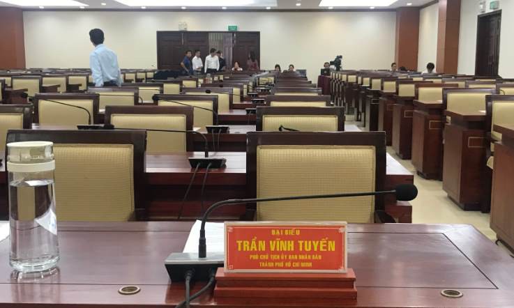 tam dinh chi tu cach dai bieu cua ong tran vinh tuyen va ong tran trong tuan hinh 1
