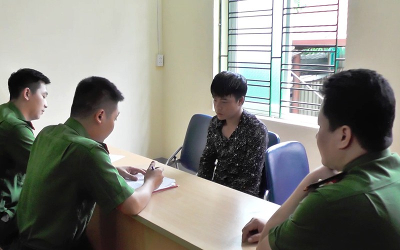 doi bien so gia, ten trom xe o lao cai van sa luoi hinh 1