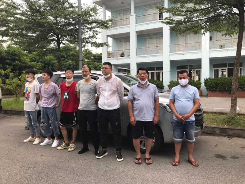 nong 24h: manh moi nhom nguoi no sung cuop ngan hang o ha noi hinh 4