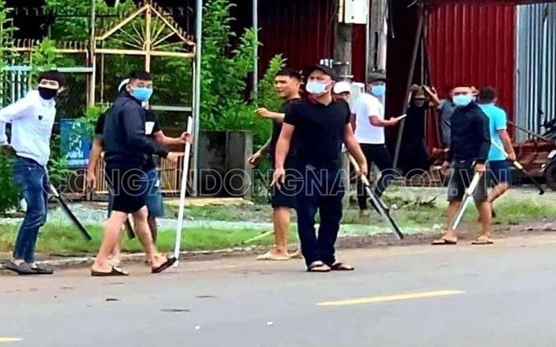 bat khan cap 9 doi tuong lien quan vu "dai nao" o dong nai hinh 1
