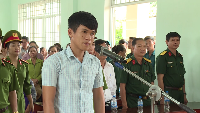 tron nghia vu quan su, cong dan co the di tu hinh 2