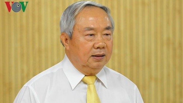 "mot so nguoi tre phan dau vao dang nhung dong co chua tot" hinh 2
