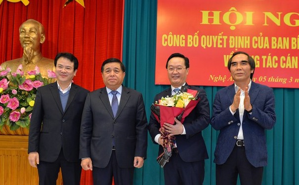 thu truong bo kh-dt nguyen duc trung lam pho bi thu tinh uy nghe an hinh 2