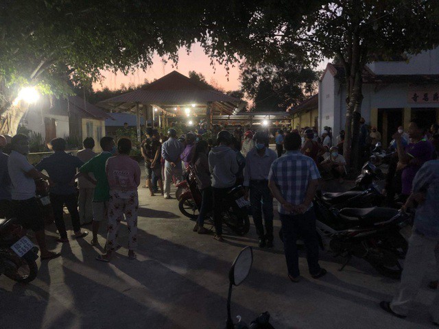 nghi an sat hai thuong toa de cuop tai san tai chua hinh 2