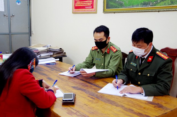 nu can bo dua tin that thiet ha giang co 6 nguoi mac covid-19 hinh 1