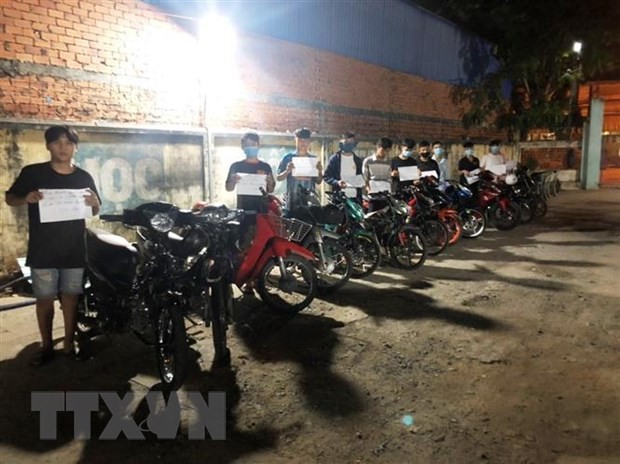 bat nhom doi tuong dua xe trai phep, gay mat an ninh trat tu tai tay ninh hinh 1