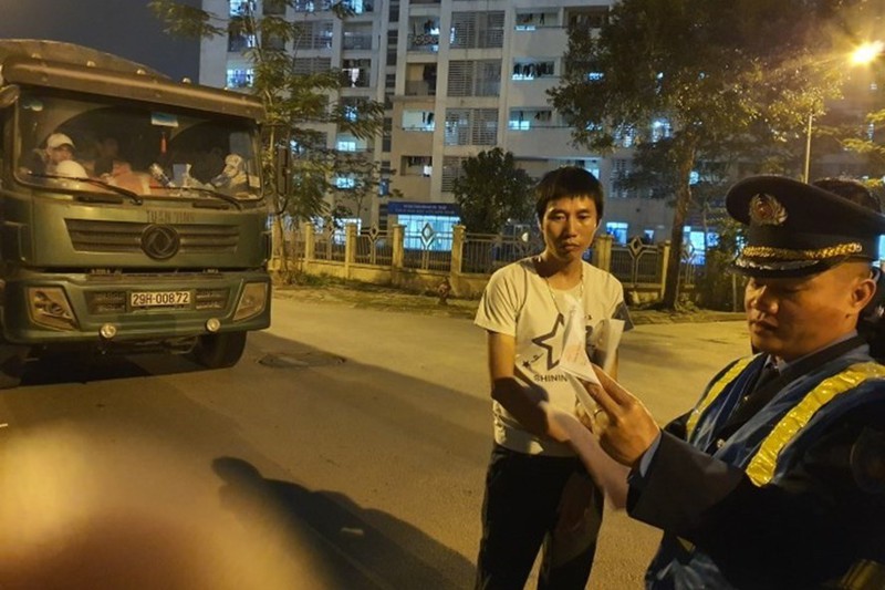 truy to 7 bi can trong vu "bao ke" logo "xe vua" o ha noi hinh 1