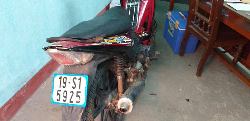 vua ra tu da sat hai lai xe om lay tien dung ma tuy hinh 2
