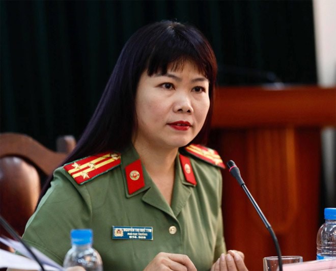 chong nguoi thi hanh cong vu khi tham gia giao thong ngay mot phuc tap hinh 3