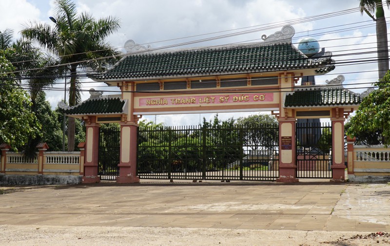 chanh van phong gia chu ky cua chu tich huyen de chiem doat 500 trieu dong hinh 1