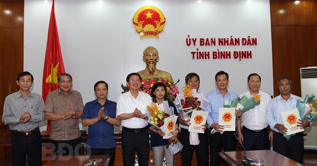 ban bi thu trung uong dang chuan y tan uy vien thuong vu tinh uy hinh 3