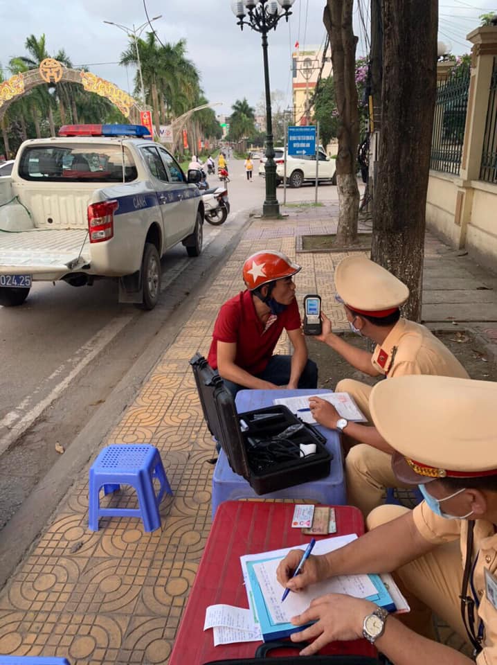 ha noi: phat hon 27 ty dong sau mot thang ra quan tong kiem tra phuong tien hinh 2