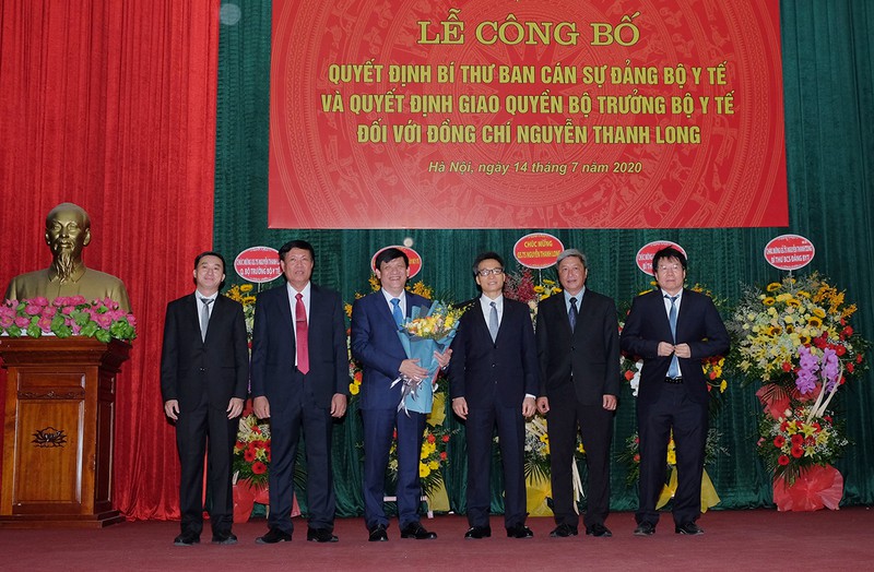 cong bo quyet dinh giao quyen bo truong bo y te hinh 2