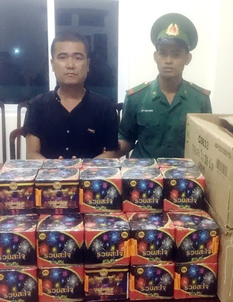van chuyen phao tai khu vuc bien gioi luc nua dem hinh 1