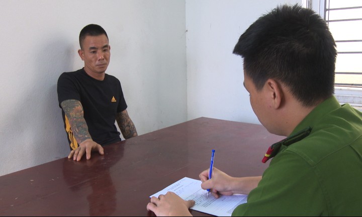 hai doi tuong van chuyen ma tuy va sung o quang ninh bi khoi to hinh 3