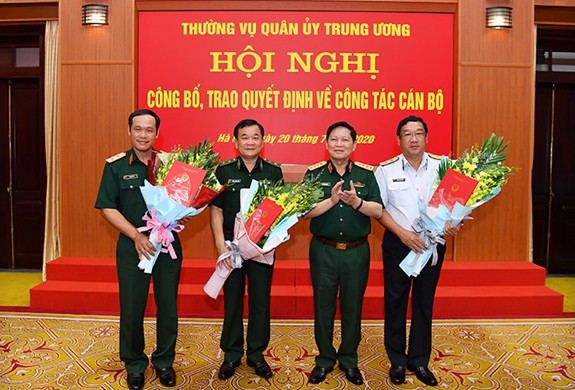cong bo, trao quyet dinh bo nhiem 3 thu truong bo quoc phong hinh 1