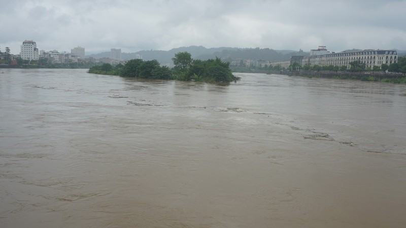 lao cai, yen bai chu dong ung pho voi ngap ung va sat lo hinh 1