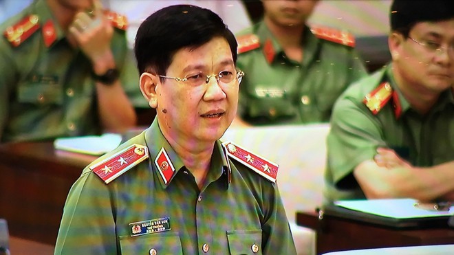 thu truong bo cong an: xu ly viec tu tap ruou che, co bac mua dich hinh 1