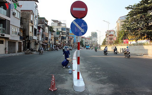 ha noi tiep tuc ha cot de song hong doan tu an duong den cau nhat tan hinh 3