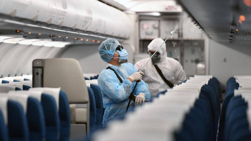 hai to bay vietnam airlines phai cach ly vi khach nhiem virus corona hinh 1