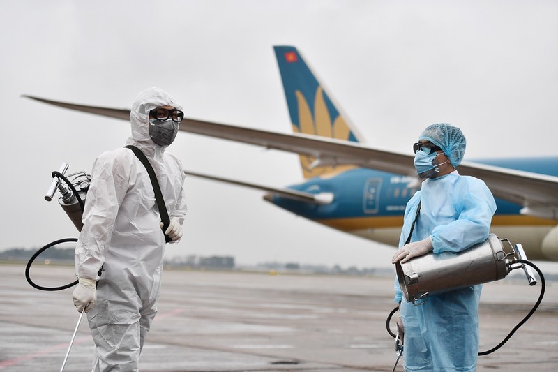 hai to bay vietnam airlines phai cach ly vi khach nhiem virus corona hinh 2