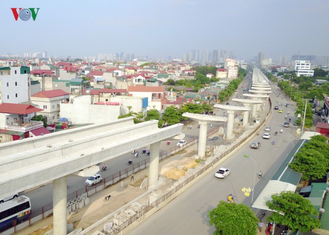 tuyen dung 40 lai tau van hanh tuyen duong sat nhon - ga ha noi hinh 2