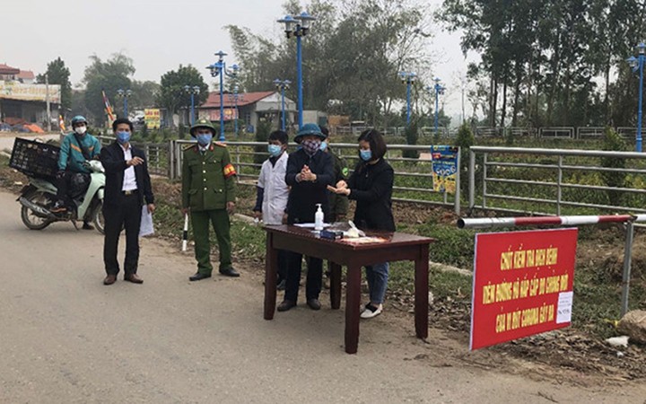 chinh thuc khoanh vung cach ly, kiem soat y te toan bo xa son loi hinh 1