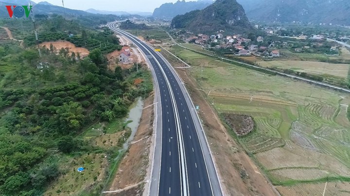 cao toc bac nam doan dien chau - bai vot da tim duoc nha dau tu hinh 3