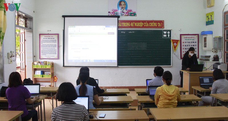 dieu chinh noi dung day hoc van dam bao muc tieu giao duc hinh 1