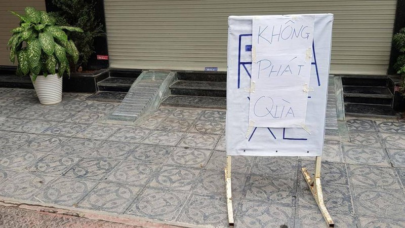 giai tan diem phat hang mien phi tai nam dong (ha noi) vi qua dong nguoi hinh 1