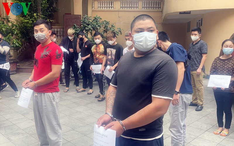 tu tap dua xe giua "bao" covid-19, thu tuong chi dao xu ly nghiem hinh 3