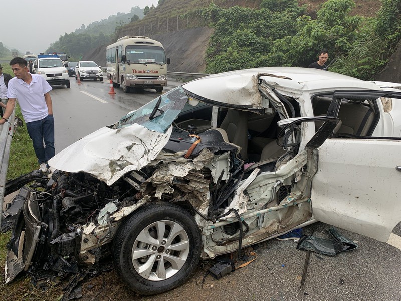 sau 4 ngay nghi le: so vu tai nan giao thong tang, dua xe trai phep nhieu hinh 1