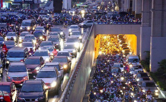 bo gtvt lai "rut" quy dinh bat den nhan dien xe may ban ngay hinh 1