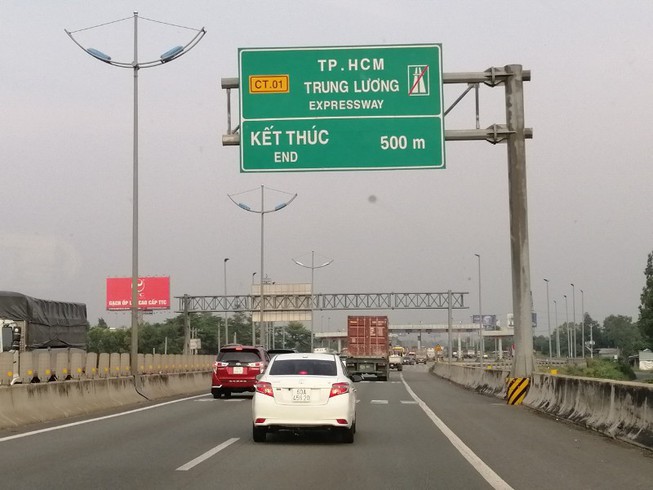 bo gtvt lai kien nghi cho thu phi tren cao toc tp hcm-trung luong hinh 1