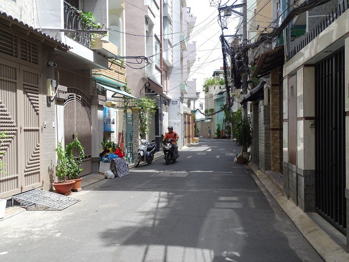 nguoi sai gon cuoi tuoi hien dat mo hem hinh 1