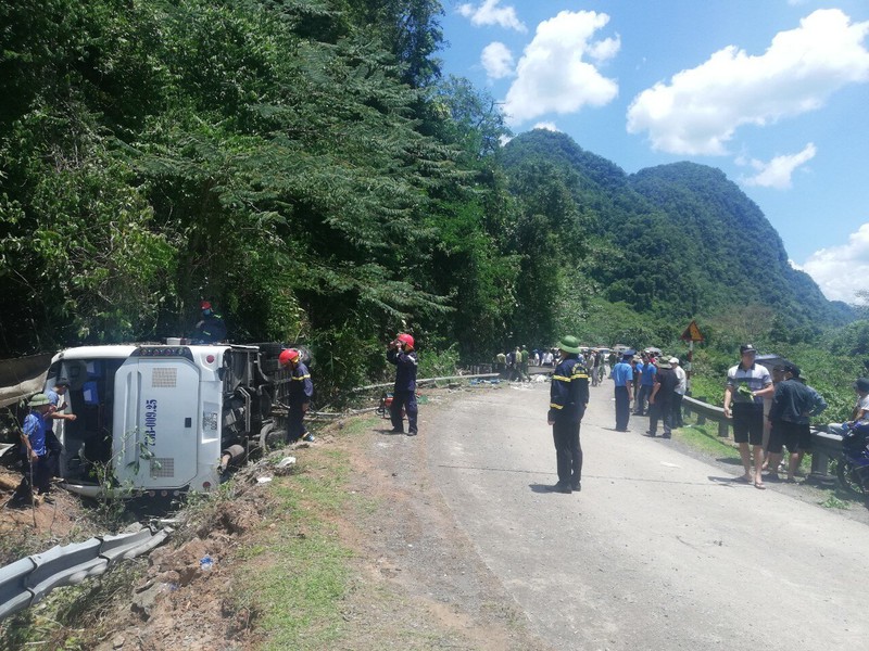 da co 13 nguoi chet trong vu vu lat xe o phong nha, quang binh hinh 1