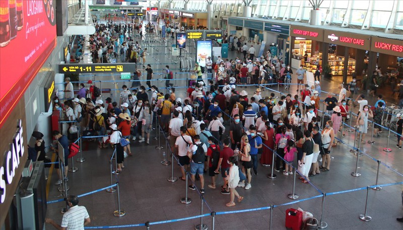 cac hang hang khong chuan bi "giai cuu" gan 1.700 du khach mac ket tai da nang hinh 1