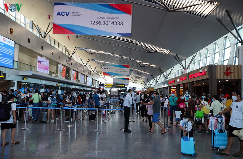 dieu 3 "sieu may bay" a350 dua 700 khach mac ket roi da nang hinh 1
