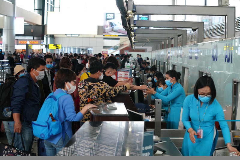 kien nghi mo lai duong bay quoc te den viet nam, nen chua? hinh 2
