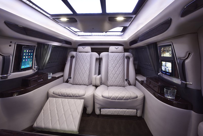 kham pha cadillac escalade chong dan cua add armor hinh 10