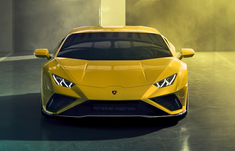 lamborghini ra mat phien ban dan dong cau sau cua huracan evo hinh 6