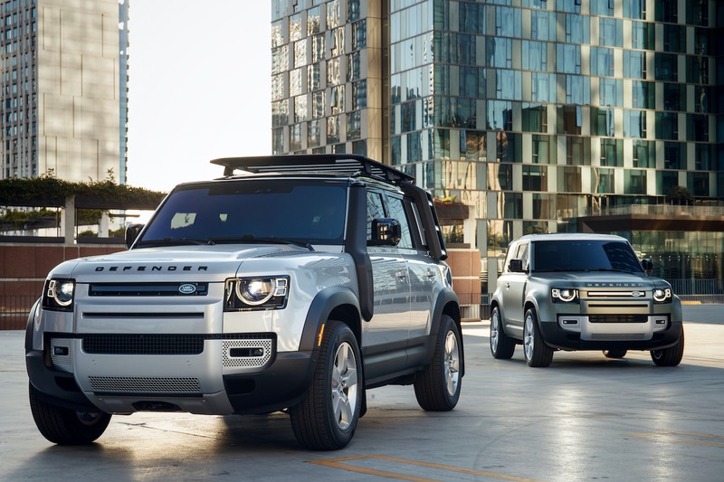 kham pha land rover defender gia ban tu 3,715 ty tai viet nam hinh 1