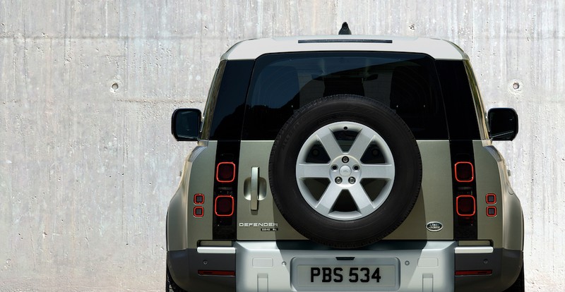 kham pha land rover defender gia ban tu 3,715 ty tai viet nam hinh 5