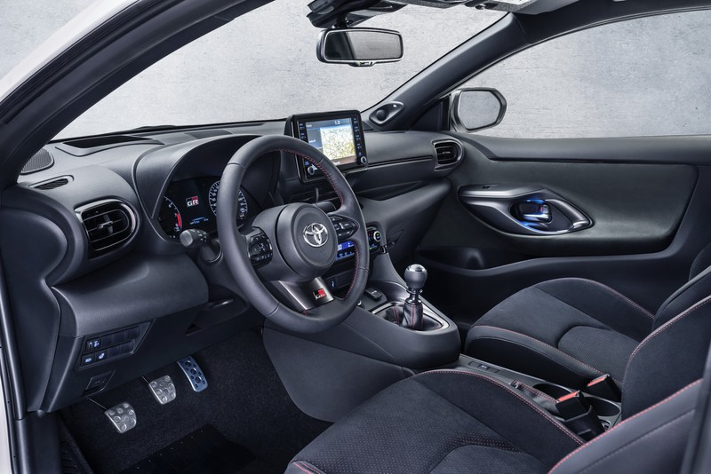 anh chi tiet toyota gr yaris 2020 danh cho duong dua hinh 9