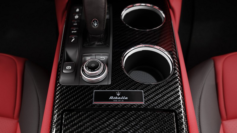 maserati ra mat phien ban dac biet edizione ribelle va goi the thao gt hinh 8